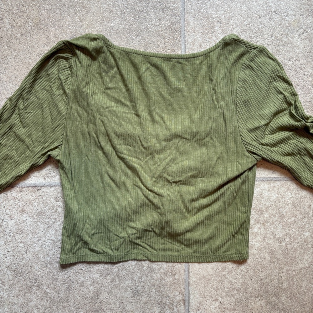 Pacsun Green Ruched Crop Top - Picture 3 of 5